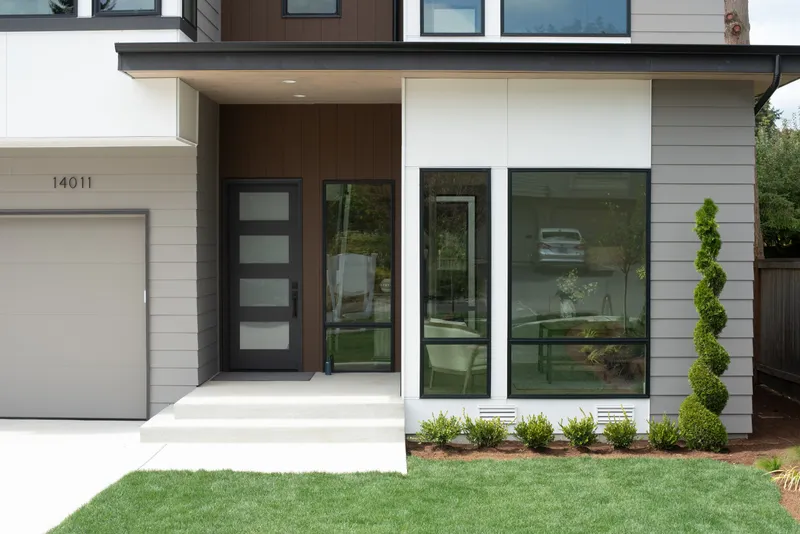 14001 127th Pl NE — interior and exterior detail