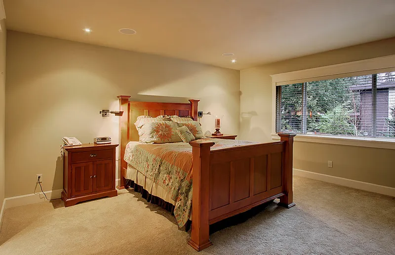 Craftsmen Spec — interior and exterior detail