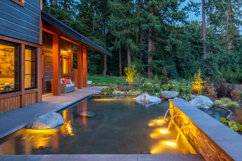Hollywood Hills House — interior and exterior detail