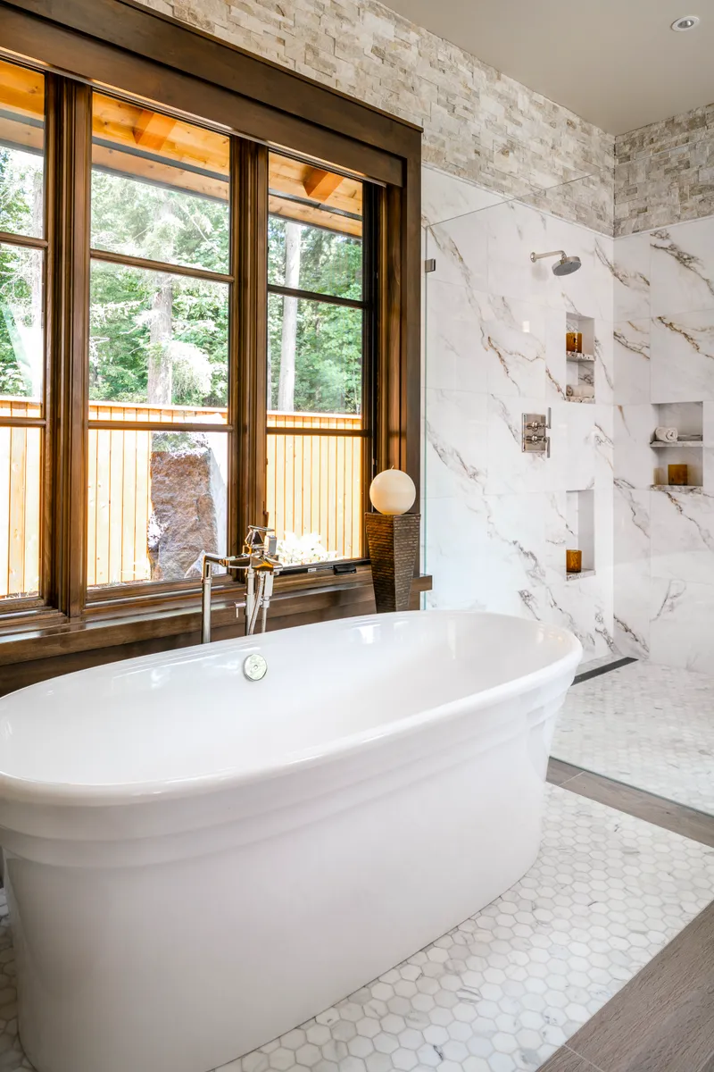 Hollywood Hills House — interior and exterior detail
