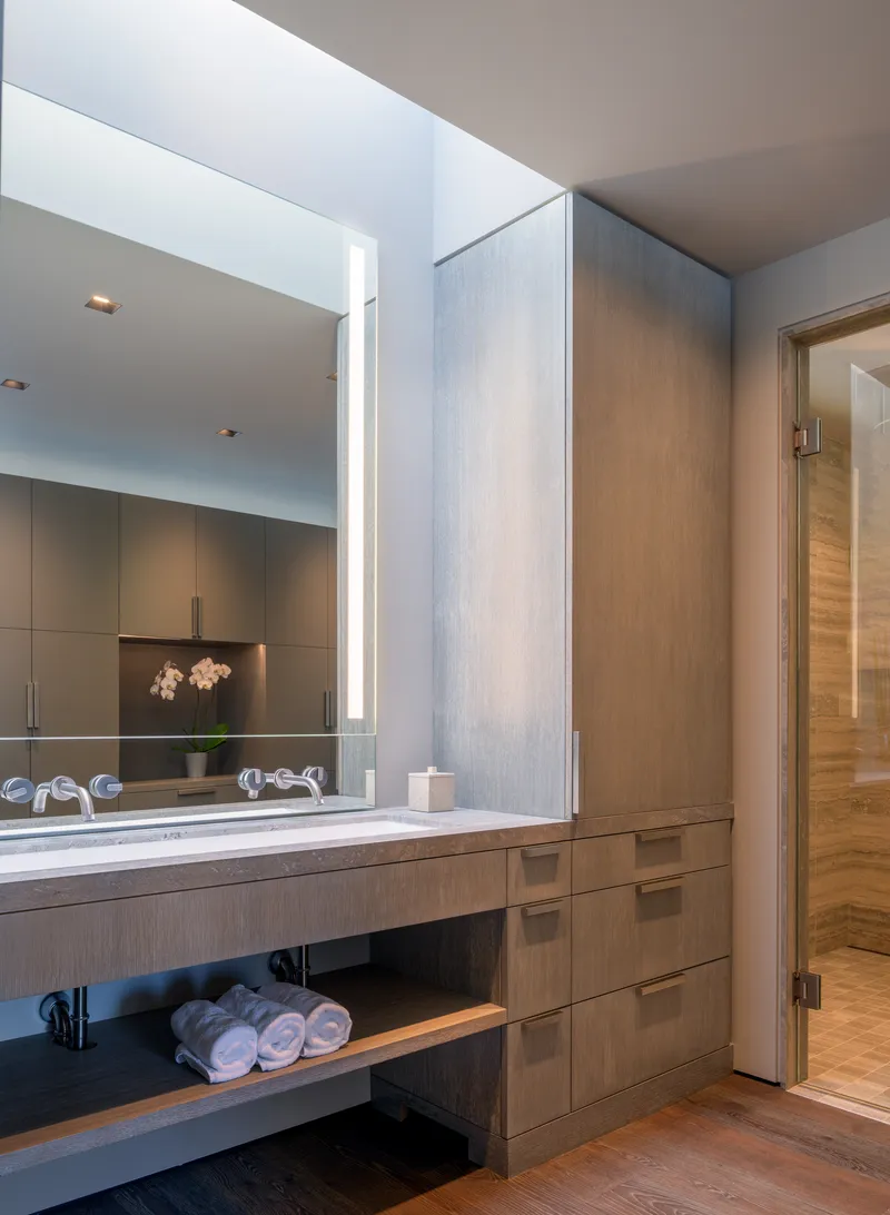 Kirkland Waterfront House — interior and exterior detail
