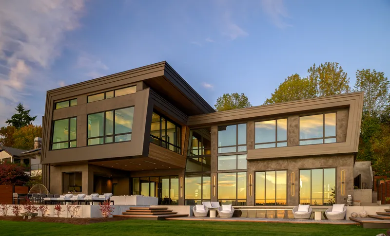 Kirkland Waterfront House — interior and exterior detail