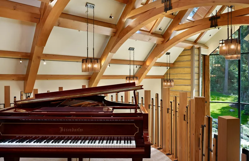 Private Lodge — interior and exterior detail