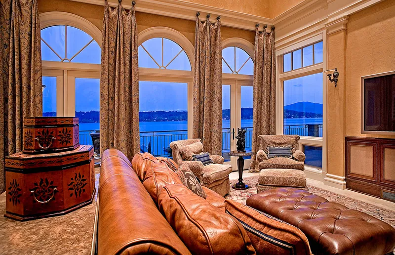 Sammamish Tuscan Estate — photograph 7