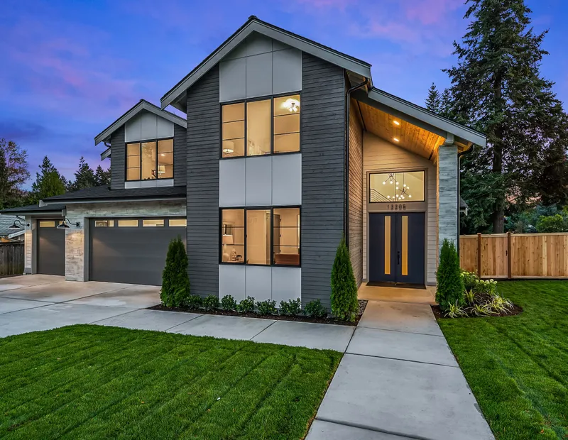 Spec House Kirkland by Hamish Anderson Custom Homes