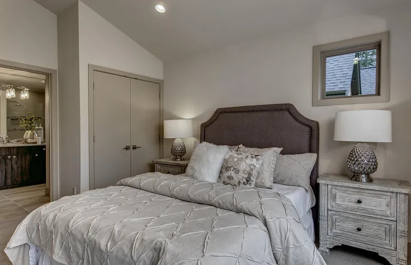 Trillium Row 1 — interior and exterior detail